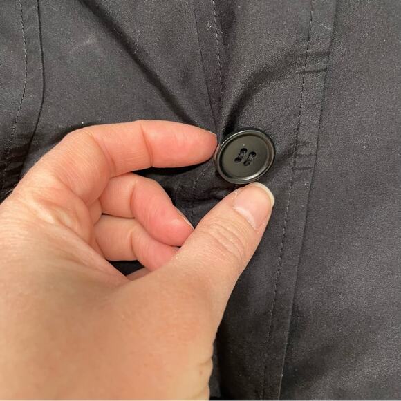 DKNY Black Silk Utility Button Down Shirt Womens 6 Casual Classic Dark Academia - Picture 4 of 8